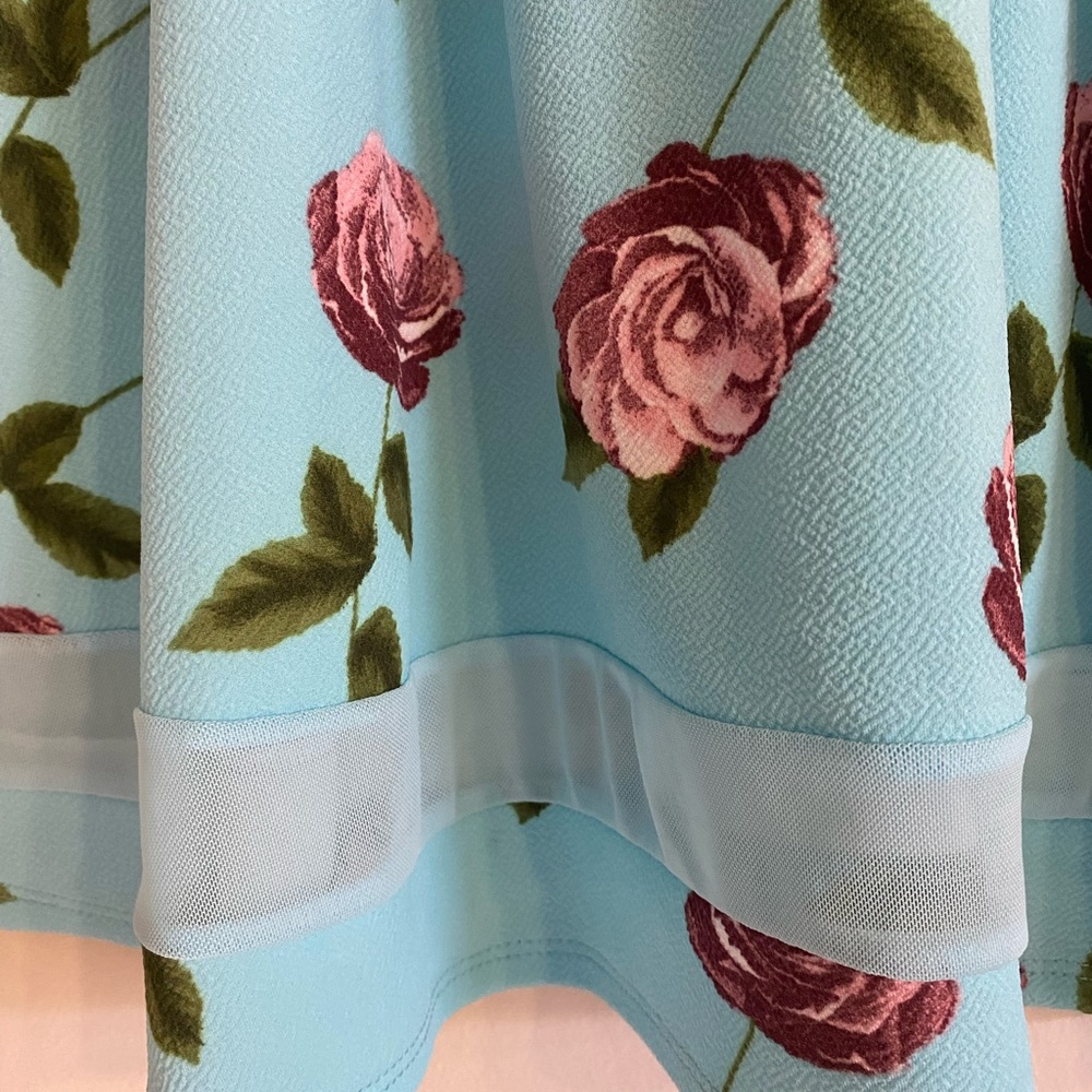 Beautiful floral dress, like new brand